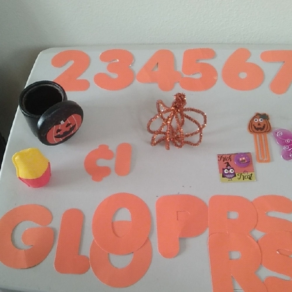 A-Bundle- Halloween Themed Craft Set with Orange Letters - Picture 11 of 13